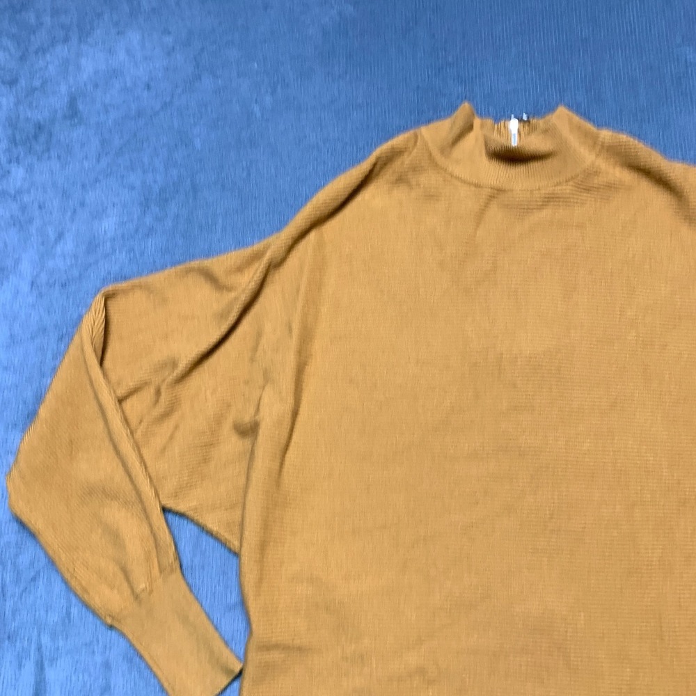 Carmen Marc Valvo Top Womens Small Mustard Ribbed Dolman Sleeve Mock Neck Winter - Picture 10 of 13
